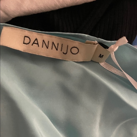 DANNIJO WRAP 100% SILK MINI DRESS - Picture 14 of 15